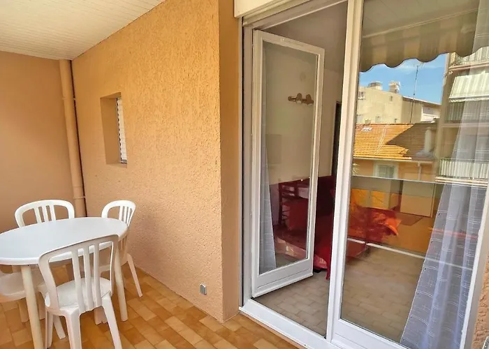 Regina - Victoria * サント・マキシム