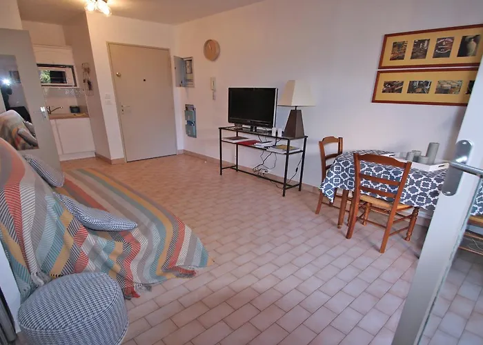 Regina - Victoria Σαιντ-Μαξίμ