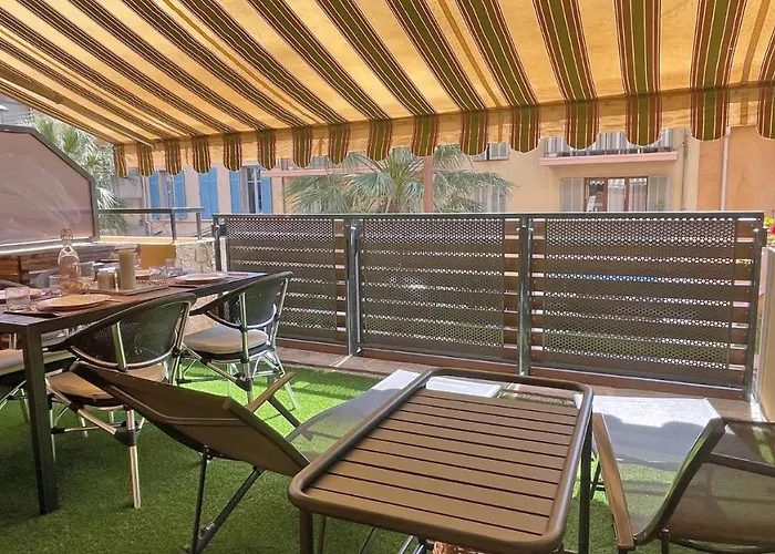 Regina - Victoria * Sainte-Maxime