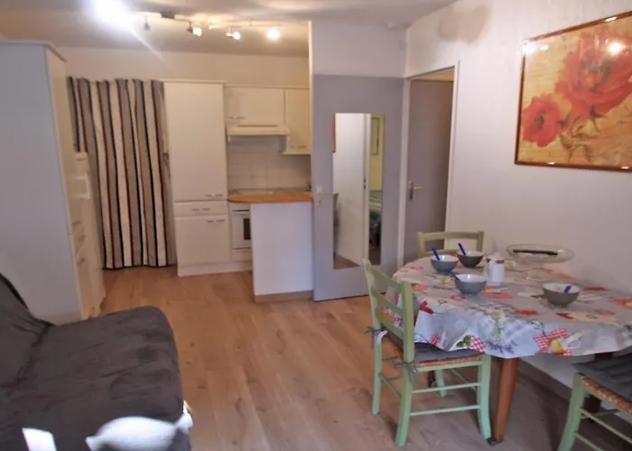 Regina - Victoria * Sainte-Maxime